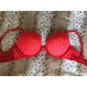 Victoria’s Secret Very Sexy Push-Up bra